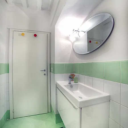 Апартаменти Cozy In The Heart Of *