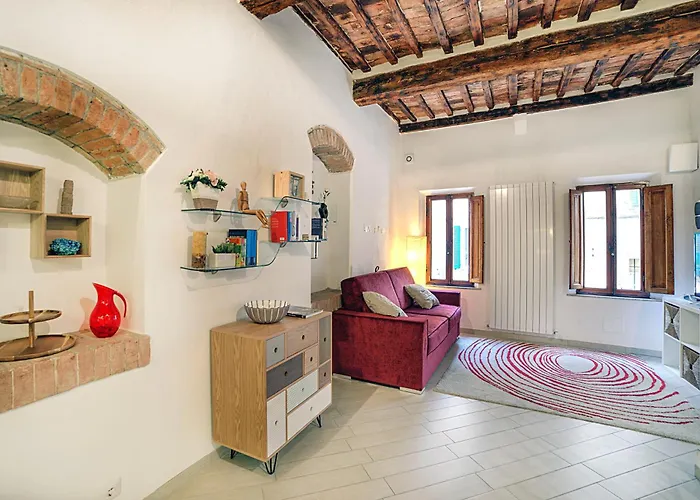 Апартаменты Cozy In The Heart Of Сиена